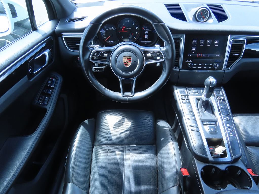 Used 2018 Porsche Macan AWD/4WD image 5