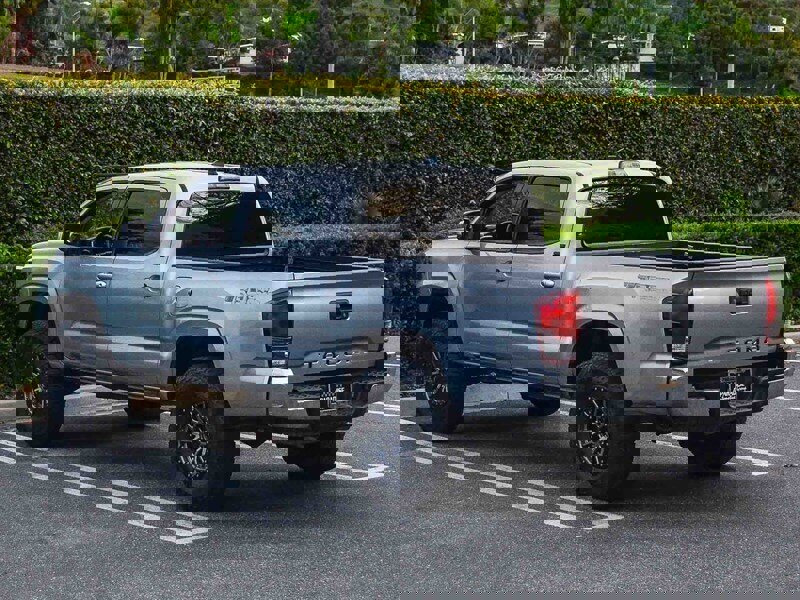 Used 2018 Toyota Tacoma SR5 image 6