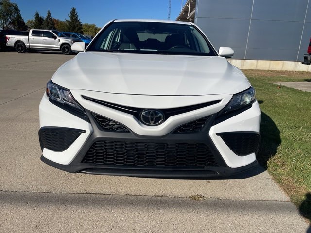 Used 2023 Toyota Camry SE image 6