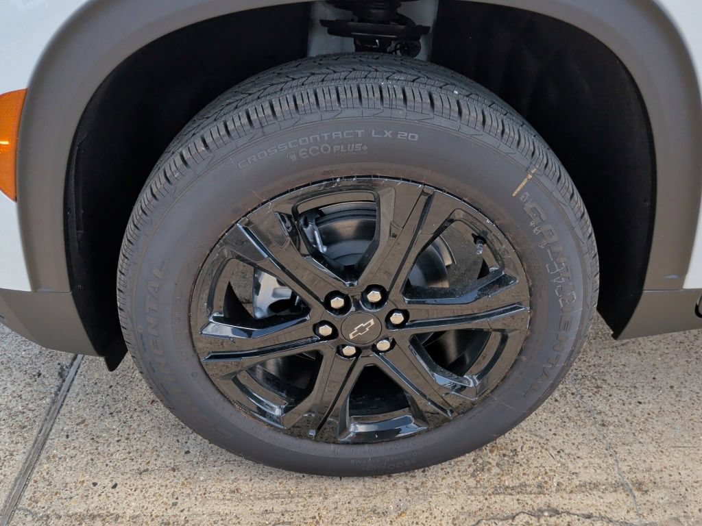 New 2027 Chevrolet Traverse LT w/ Midnight/Sport Edition FWD image 46