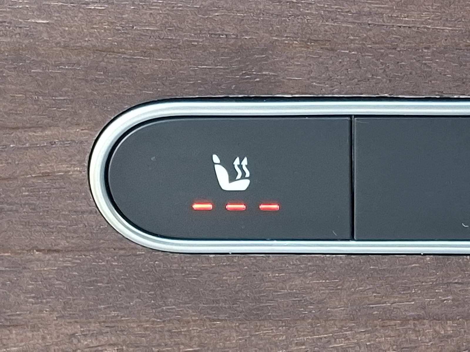 Certified 2022 Mercedes-Benz GLB 250 4MATIC image 27