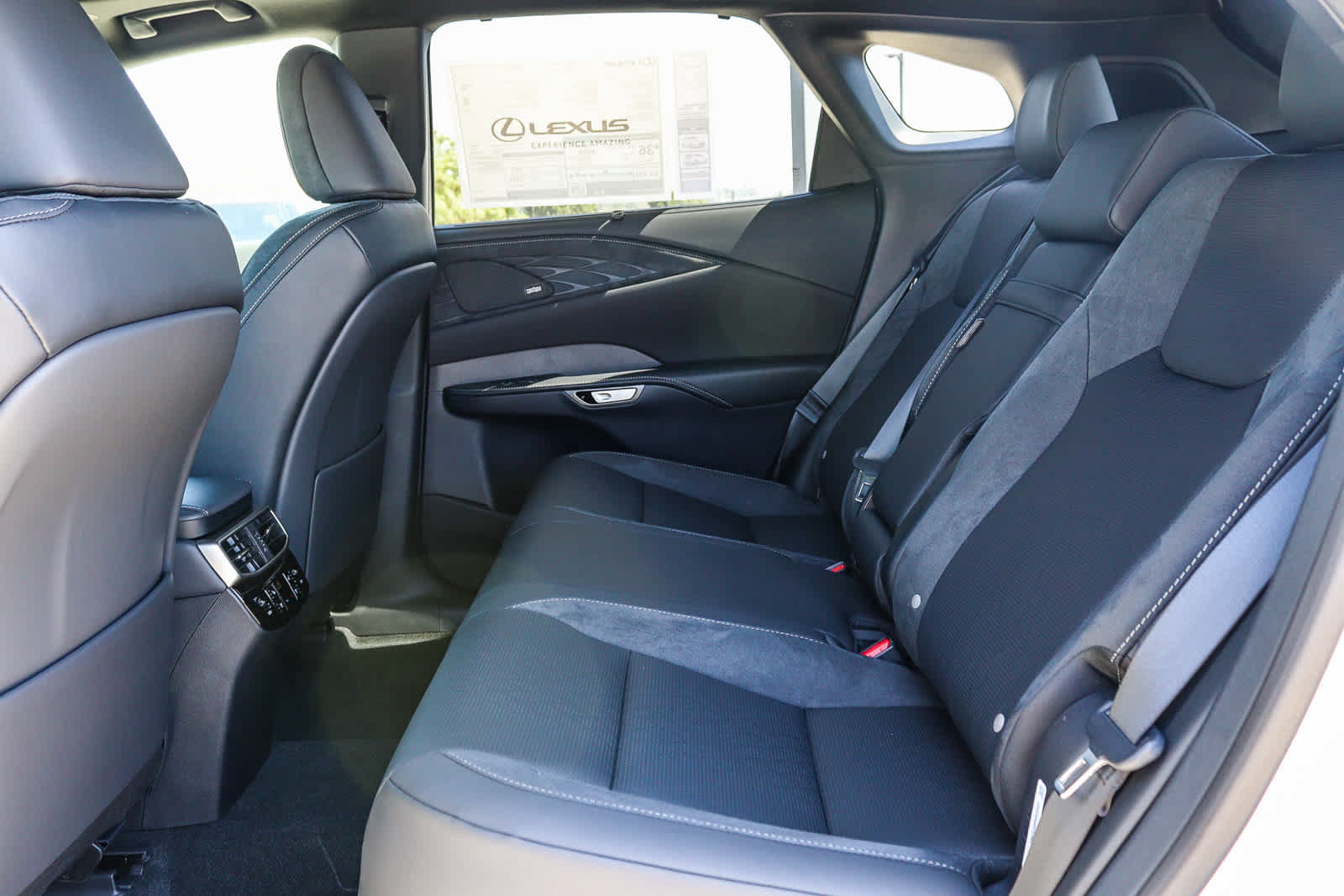 New 2026 Lexus RX 350 w/ Convenience Package AWD/4WD image 21