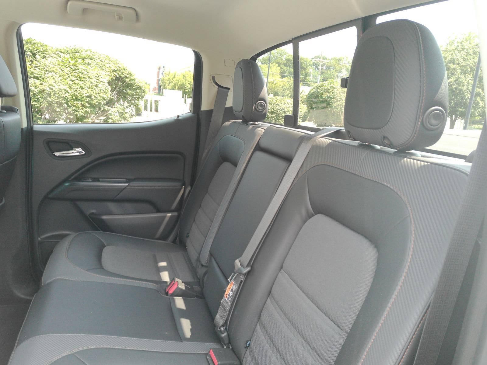 Certified 2022 GMC Canyon AT4 w/ Trailering Package AWD/4WD image 15