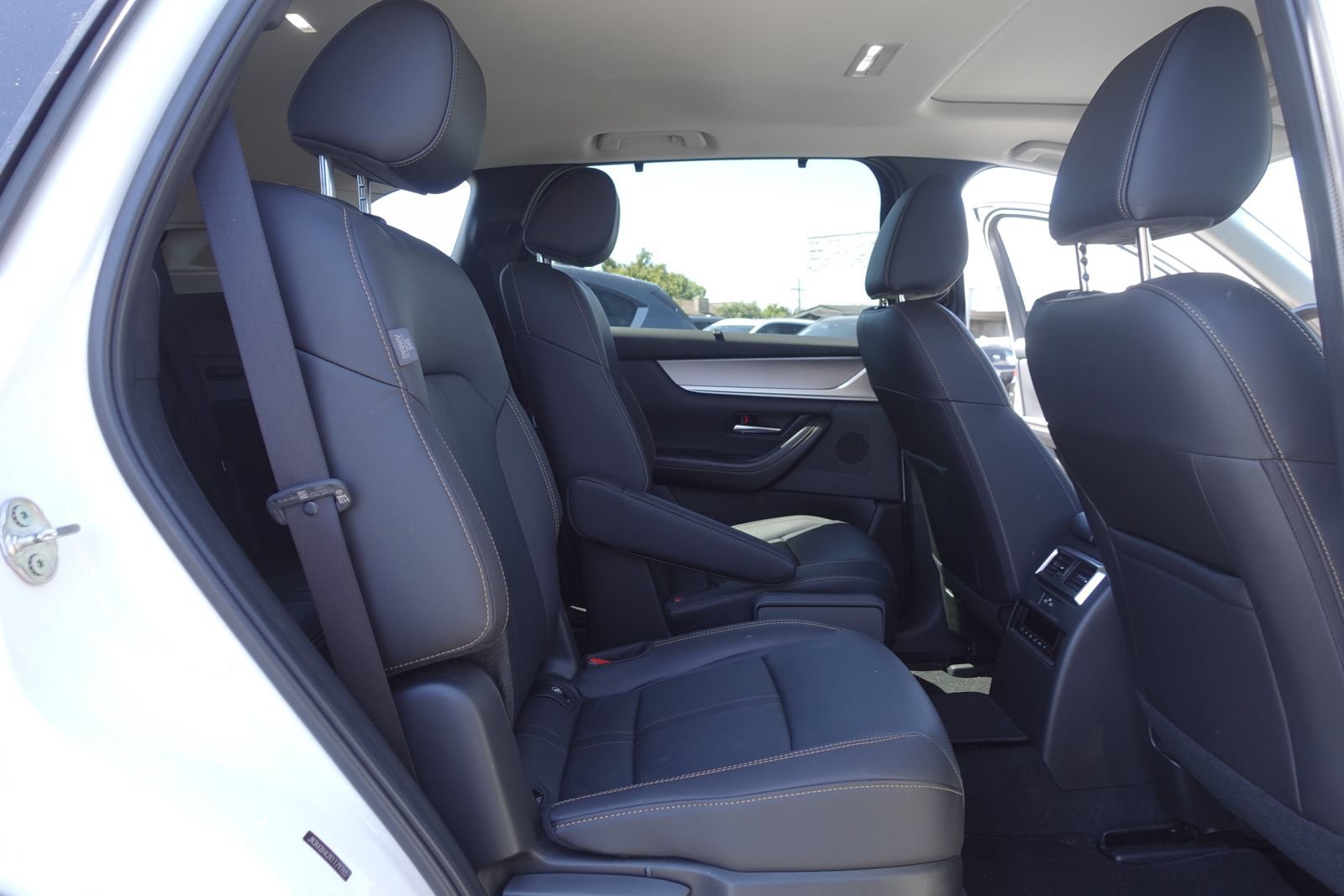 Certified 2024 MAZDA CX-90 Plug-In Hybrid w/ Preferred AWD/4WD image 16