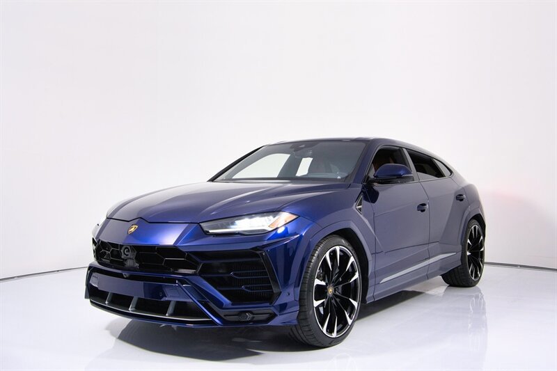 Used 2022 Lamborghini Urus AWD/4WD image 4