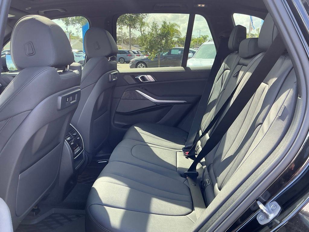 Used 2021 BMW X5 sDrive40i w/ Premium Package image 26