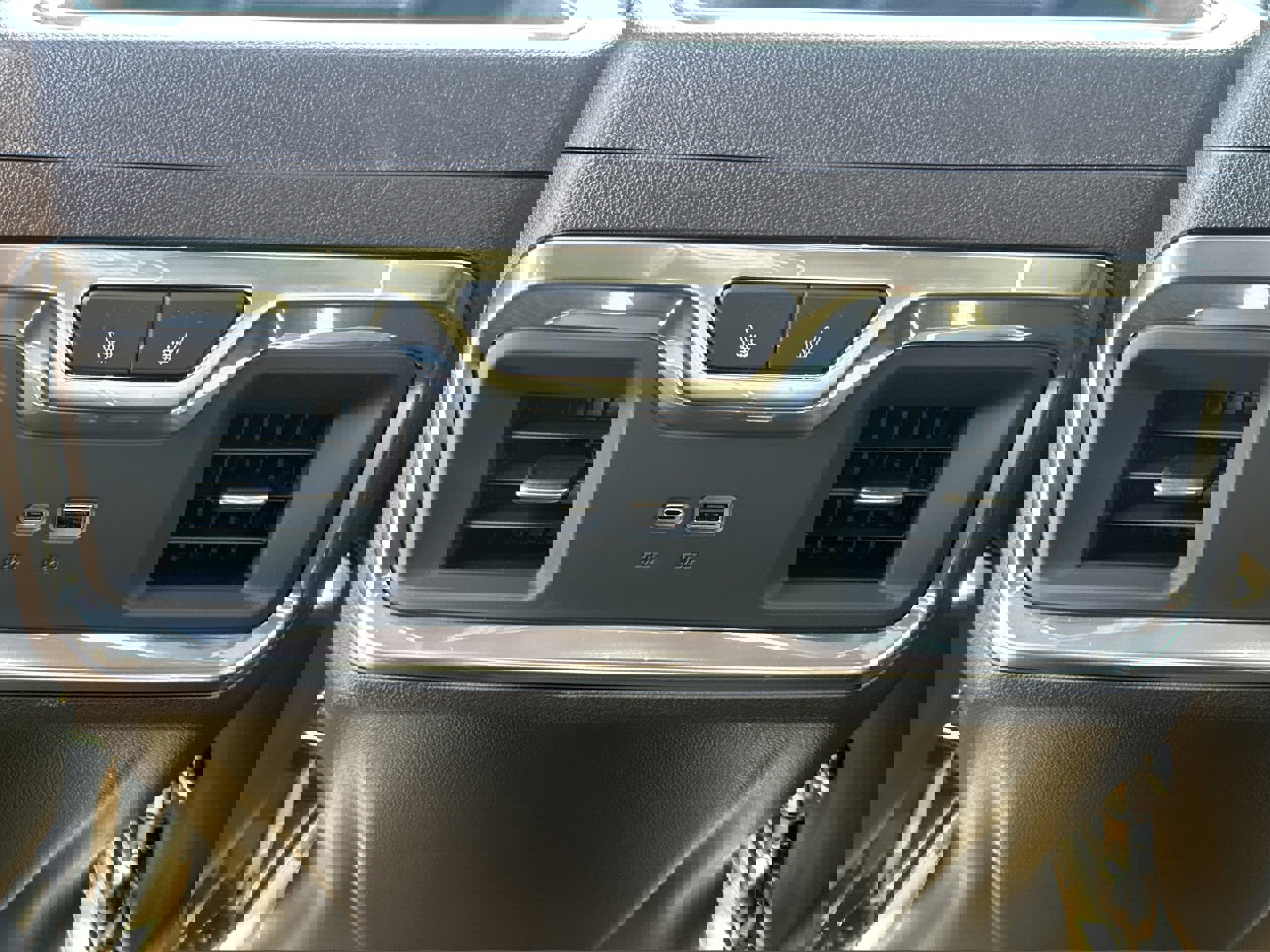 Used 2026 GMC Sierra 2500 Denali w/ Denali Reserve Package image 24