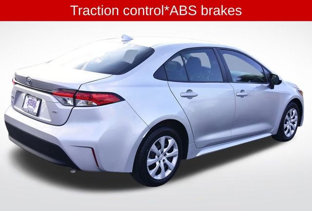 Used 2024 Toyota Corolla LE image 4