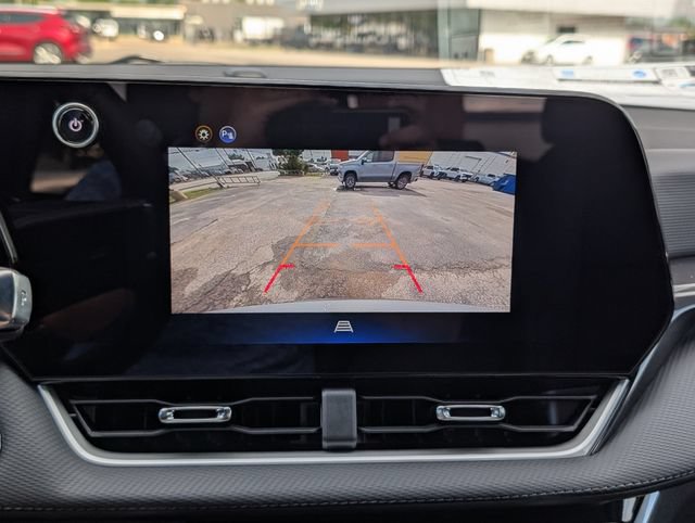 New 2026 Chevrolet Equinox LT w/ Convenience Package II FWD image 20