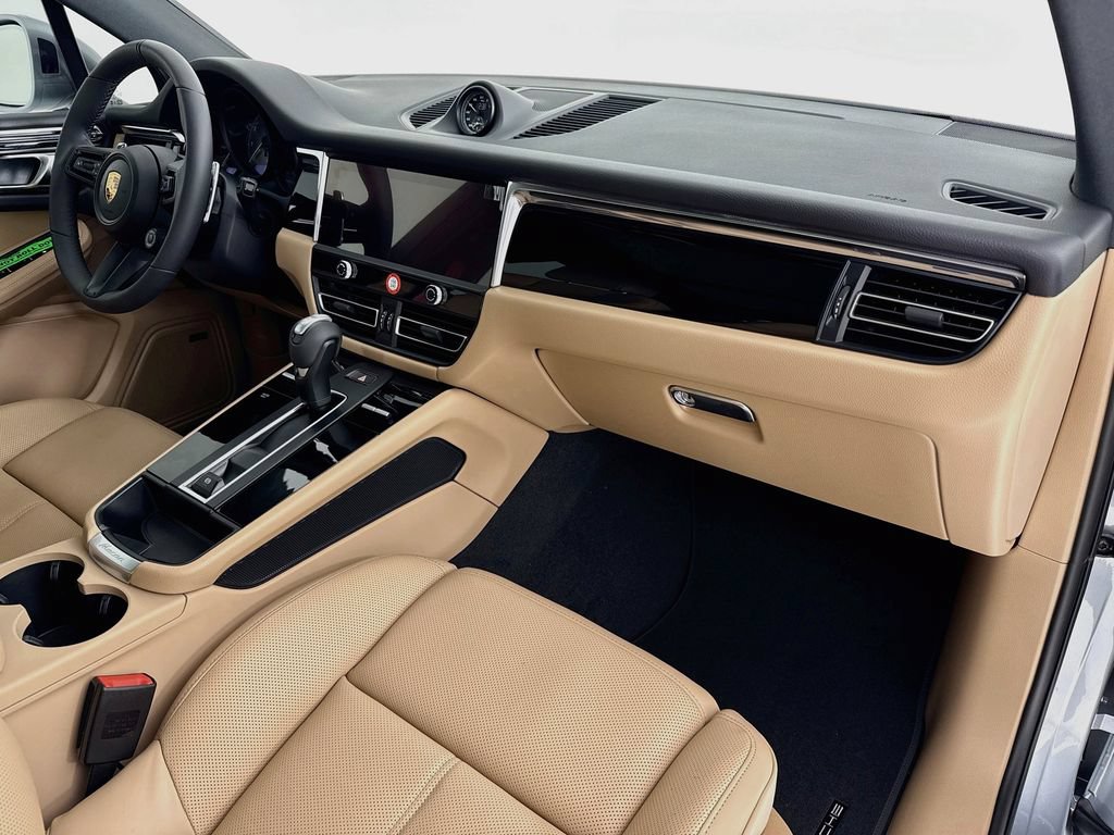 New 2026 Porsche Macan S AWD/4WD image 31