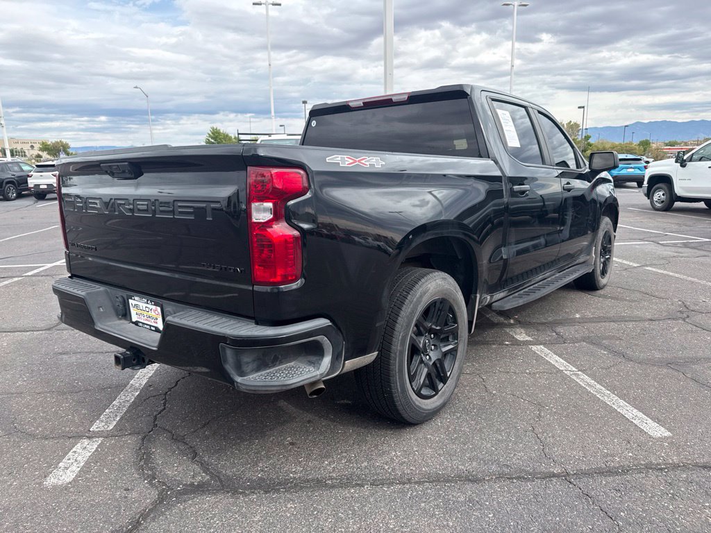 Used 2024 Chevrolet Silverado 1500 Custom w/ LPO, Dark Essentials Package AWD/4WD image 3
