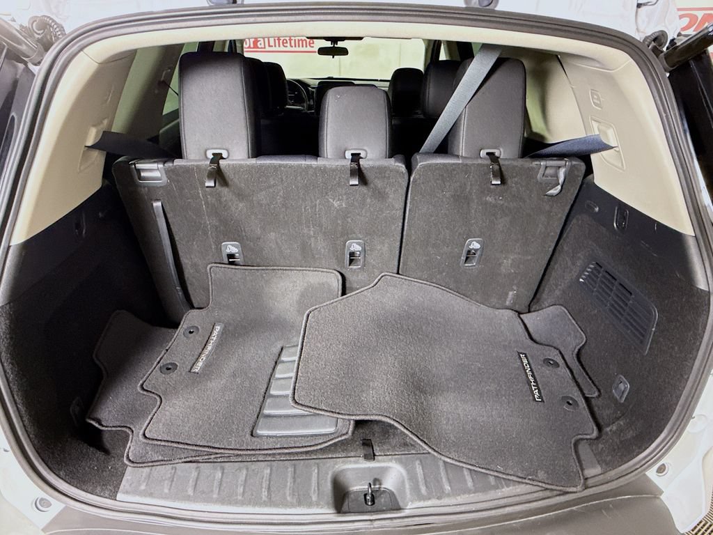 Certified 2025 Nissan Pathfinder SV AWD/4WD image 29