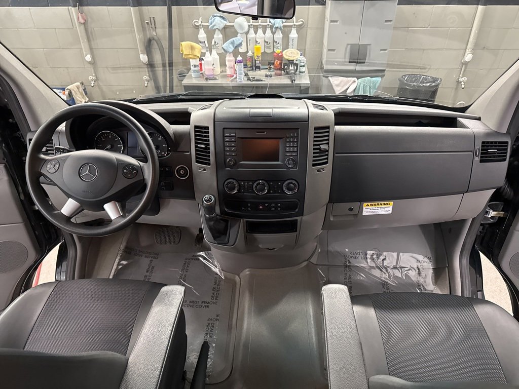 Used 2017 Mercedes-Benz Sprinter 2500 image 17