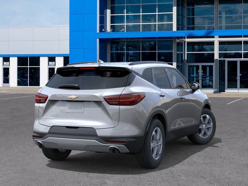 New 2026 Chevrolet Blazer LT w/ Convenience Package FWD image 4