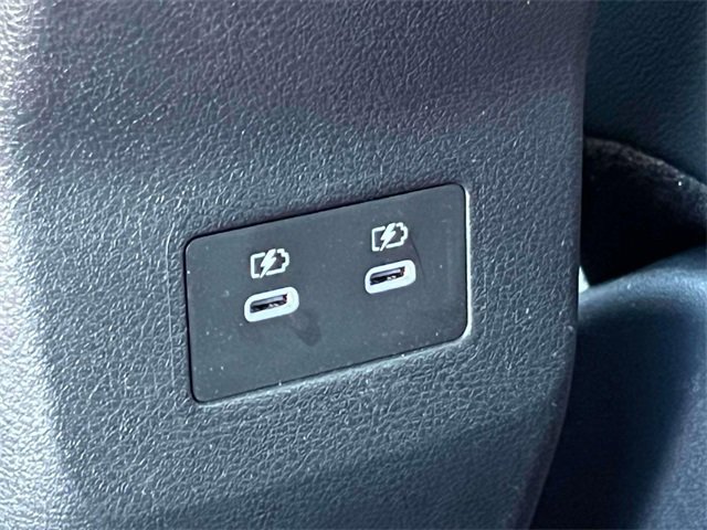 Used 2025 Nissan Kicks SR w/ SR Premium Package image 15