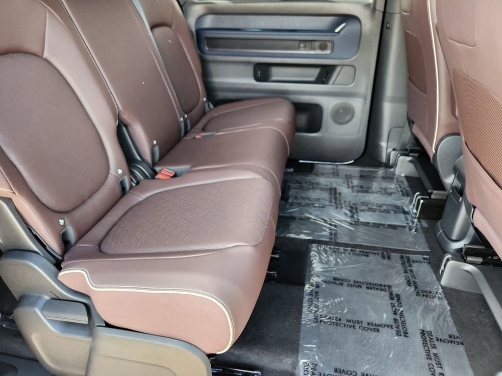 New 2025 Volkswagen ID. Buzz Pro S image 19