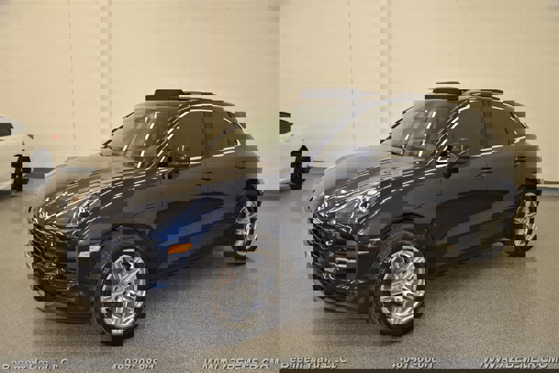 Used 2020 Porsche Macan S image 2