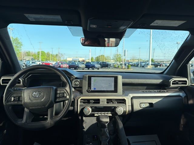 Used 2024 Toyota Tacoma SR5 AWD/4WD image 15