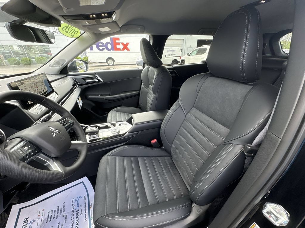 New 2026 Mitsubishi Outlander SE AWD/4WD image 13