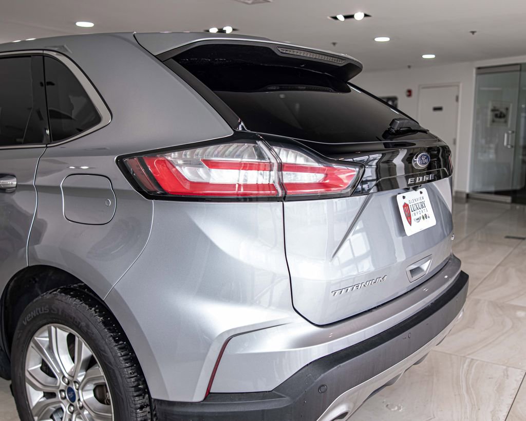 Used 2022 Ford Edge Titanium w/ Equipment Group 301A AWD/4WD image 15