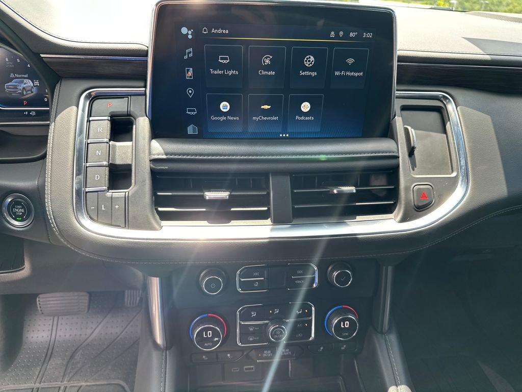 Used 2022 Chevrolet Suburban Z71 w/ Luxury Package AWD/4WD image 28