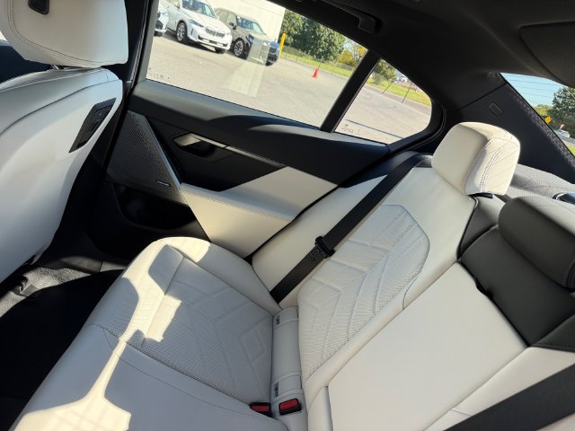 New 2027 BMW 540i xDrive w/ M Sport Package AWD/4WD image 22