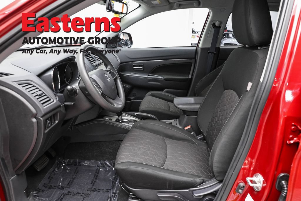 Used 2025 Mitsubishi Outlander Sport ES AWD/4WD image 14