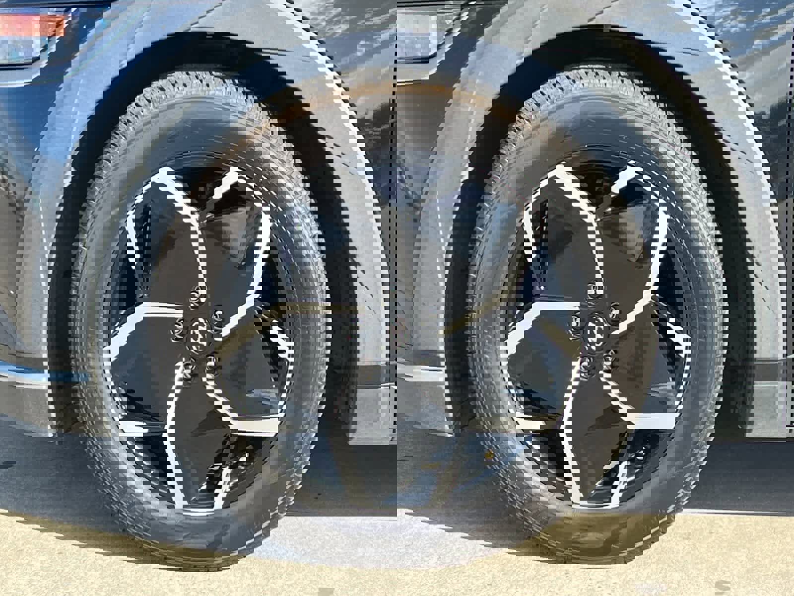 Used 2023 Hyundai Ioniq 5 SE w/ Cargo Package image 26