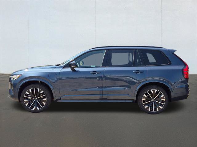 New 2026 Volvo XC90 T8 Ultra w/ Protection Package AWD/4WD image 3