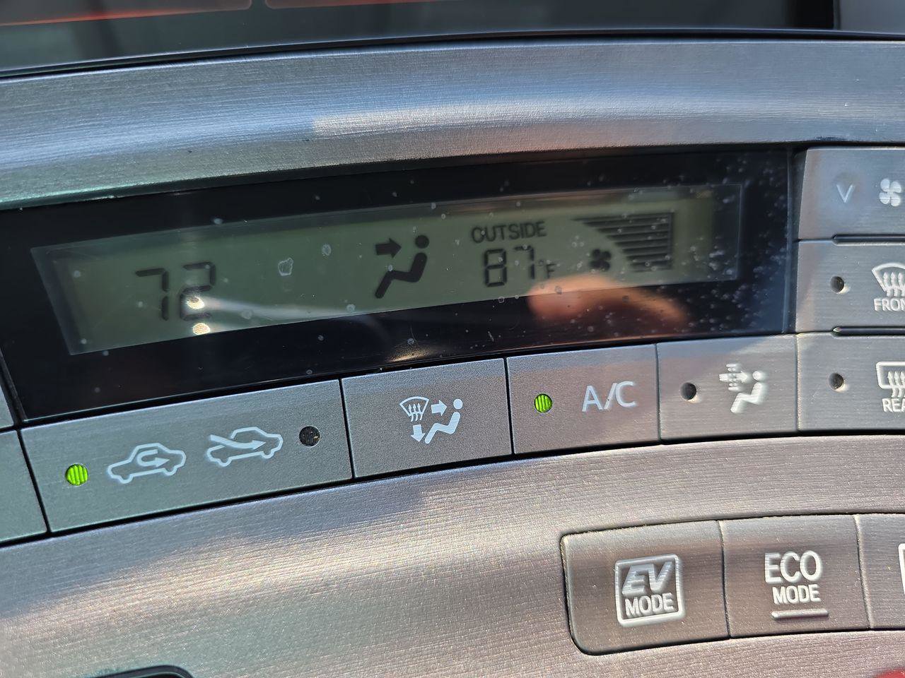 Used 2014 Toyota Prius Two FWD image 24