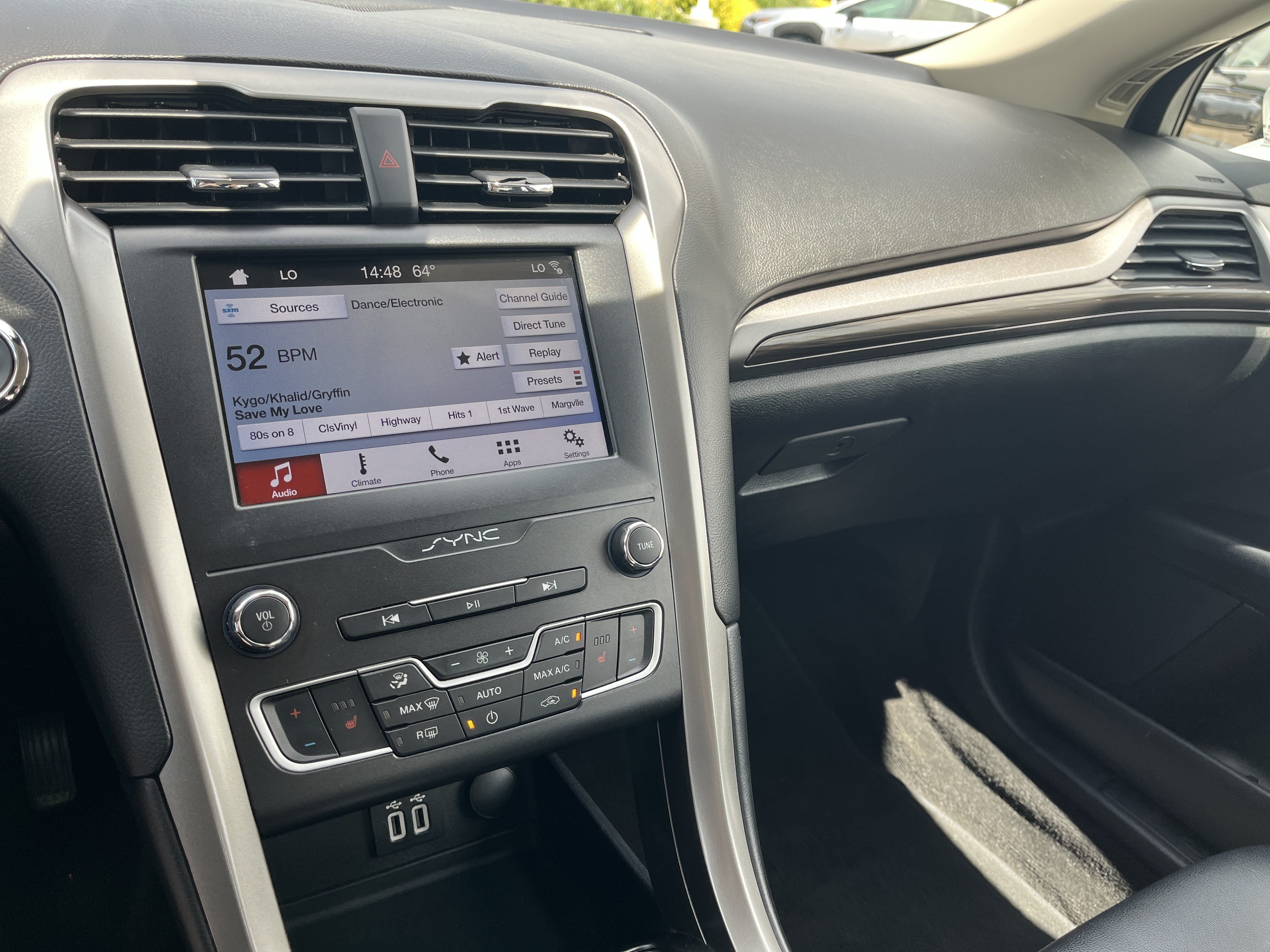 Used 2019 Ford Fusion SEL FWD image 13