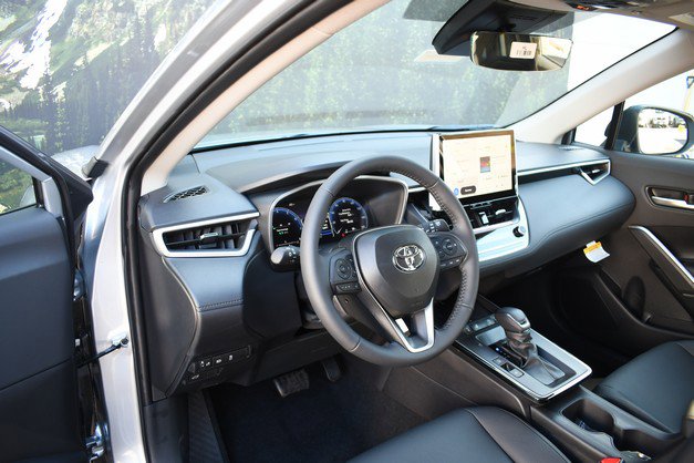 New 2026 Toyota Corolla Cross XLE image 6