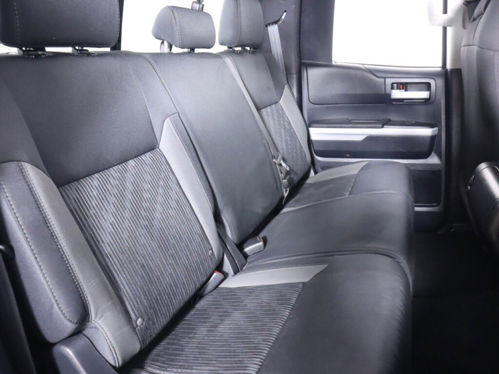 Used 2015 Toyota Tundra SR5 w/ SR5 Upgrade Package AWD/4WD image 41