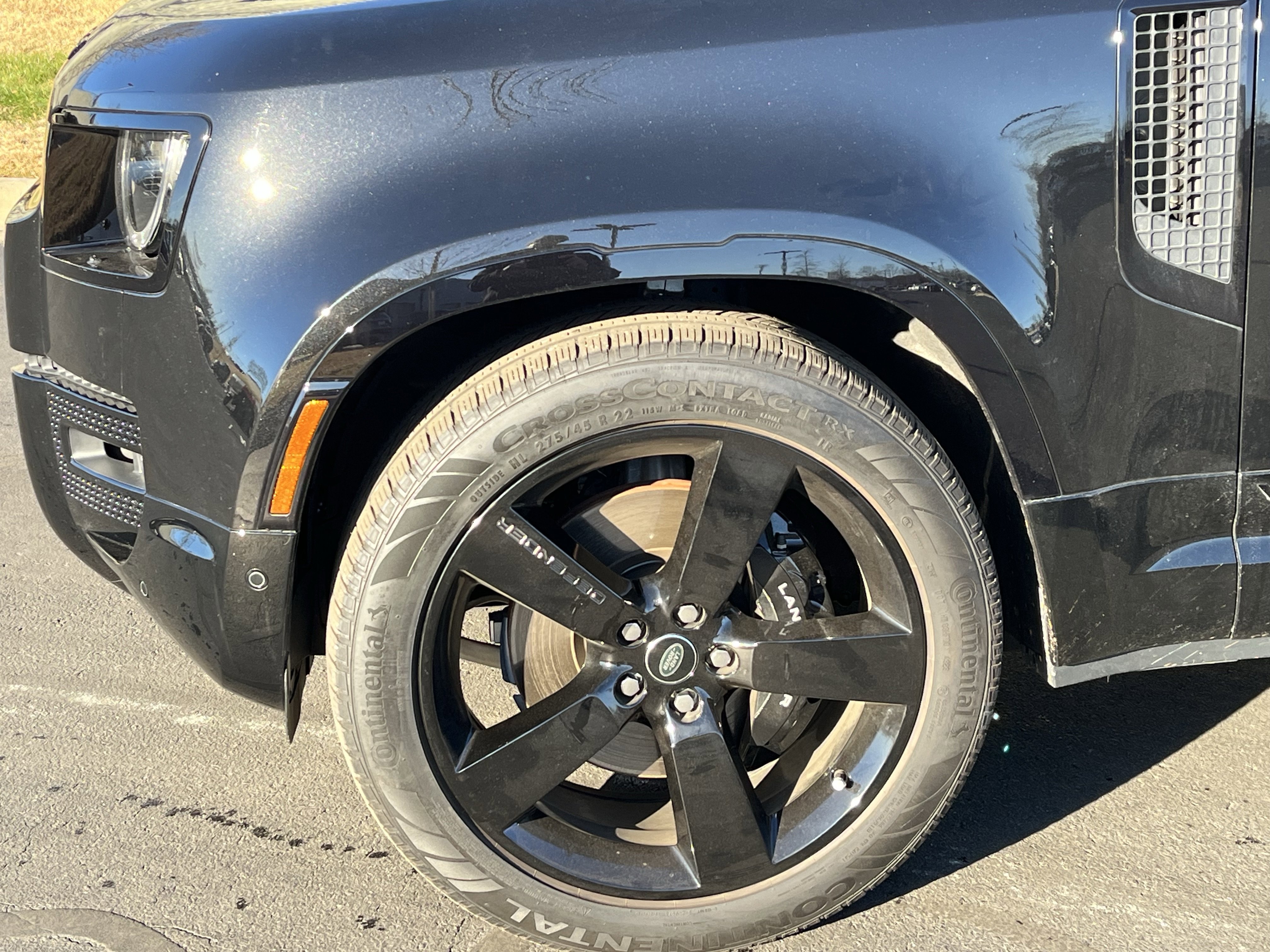 Used 2024 Land Rover Defender 110 V8 image 13