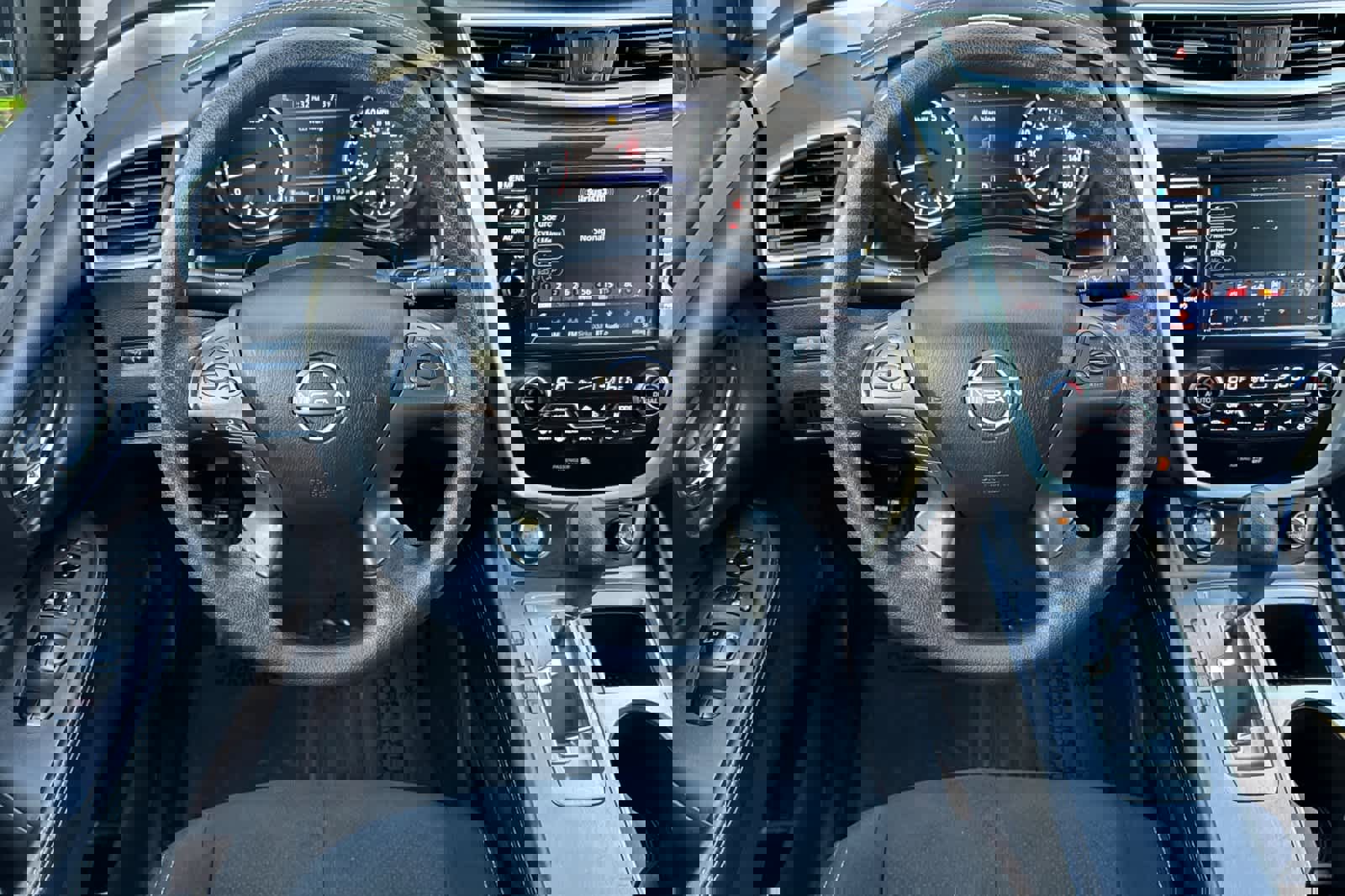 Used 2023 Nissan Murano S image 15