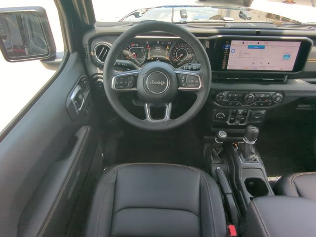 New 2026 Jeep Wrangler Unlimited Sahara AWD/4WD image 18