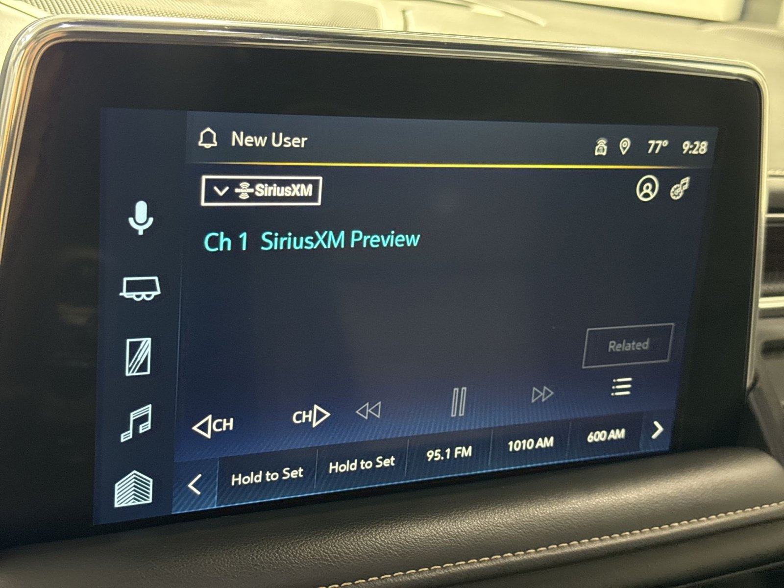 Used 2024 Chevrolet Suburban Premier AWD/4WD image 19