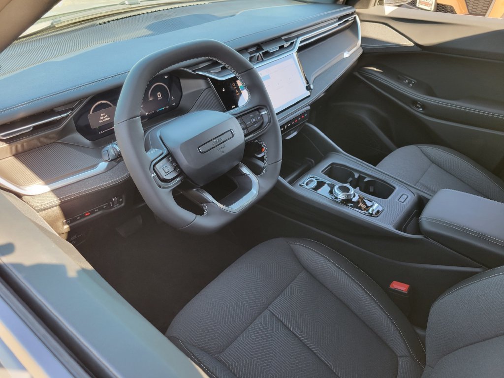 New 2027 Jeep Cherokee Laredo AWD/4WD image 3