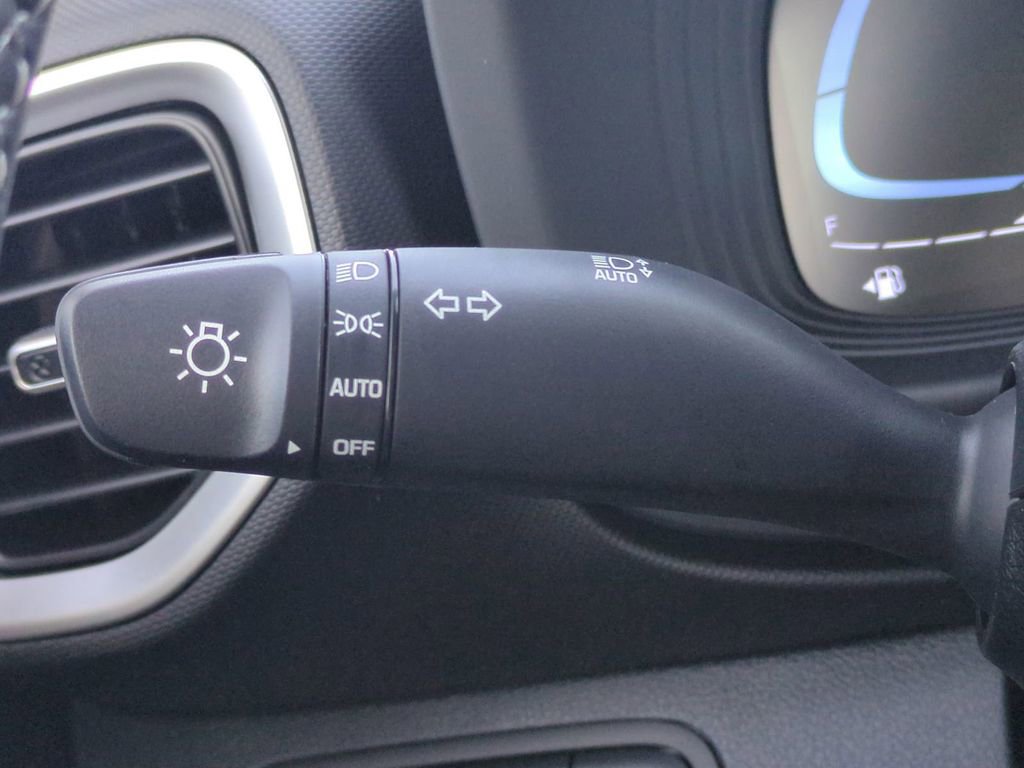 New 2026 Hyundai Venue SEL image 28