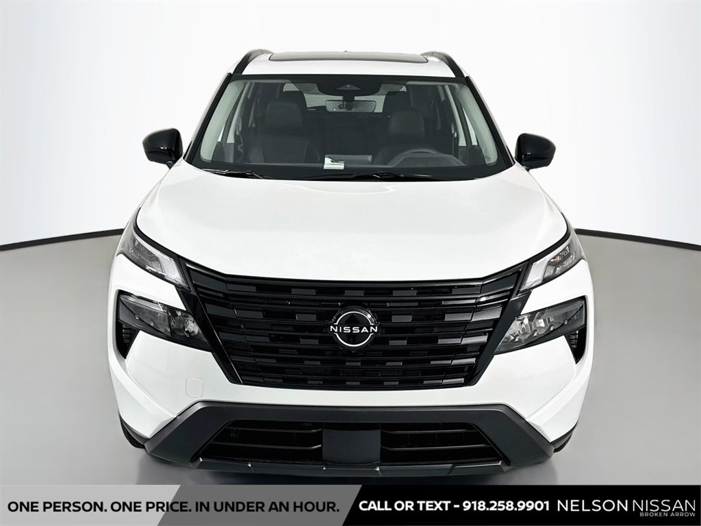 New 2026 Nissan Rogue Dark Armor FWD image 2