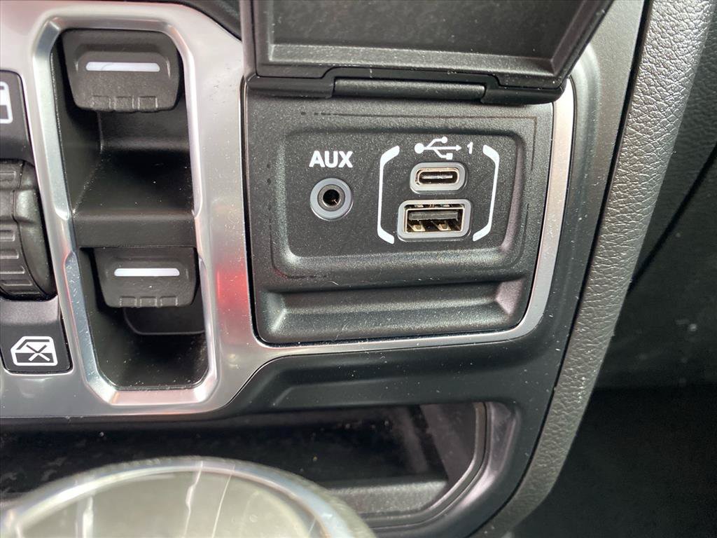 Used 2023 Jeep Wrangler Unlimited Sport AWD/4WD image 13