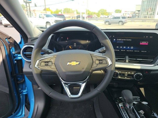 New 2025 Chevrolet Trax LT w/ Sunroof Package image 15