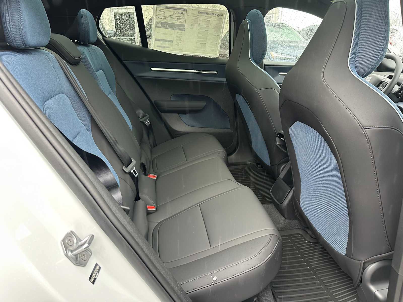 New 2026 Volvo EX30 Plus w/ Protection Package Premier AWD/4WD image 12