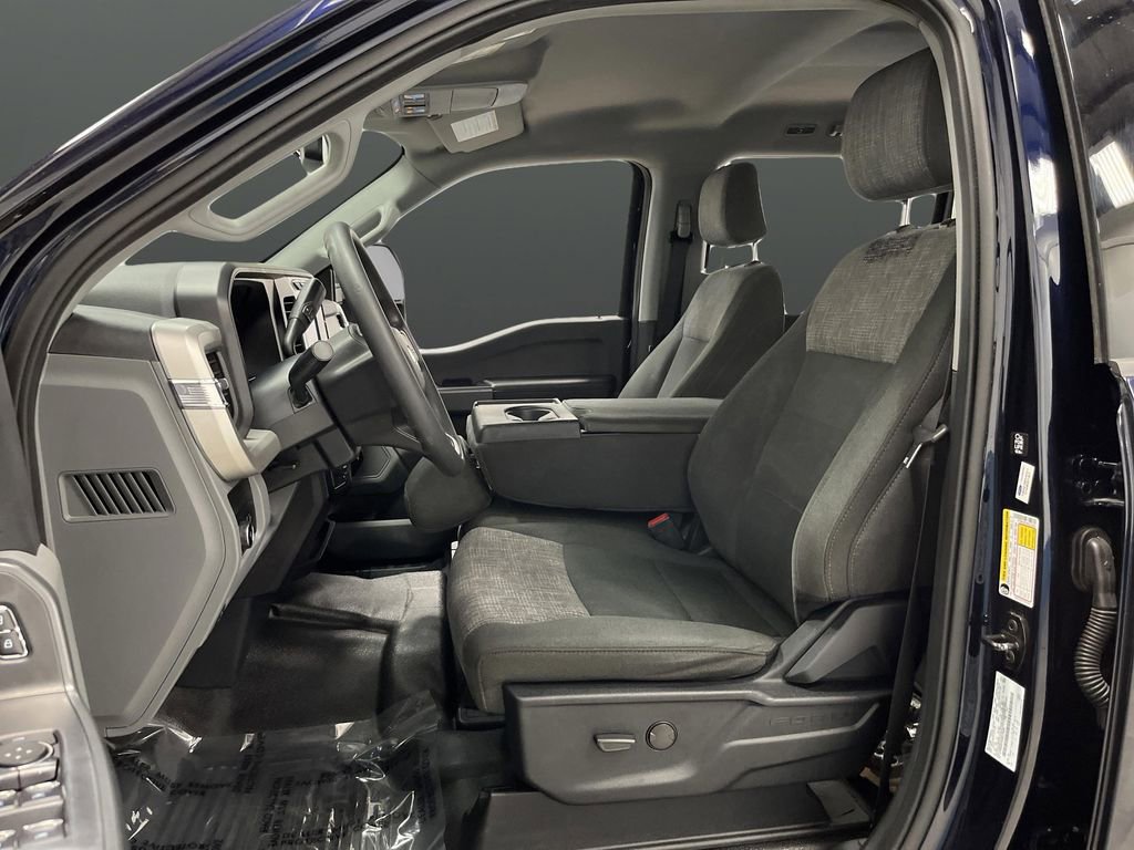Used 2023 Ford F350 XLT image 4