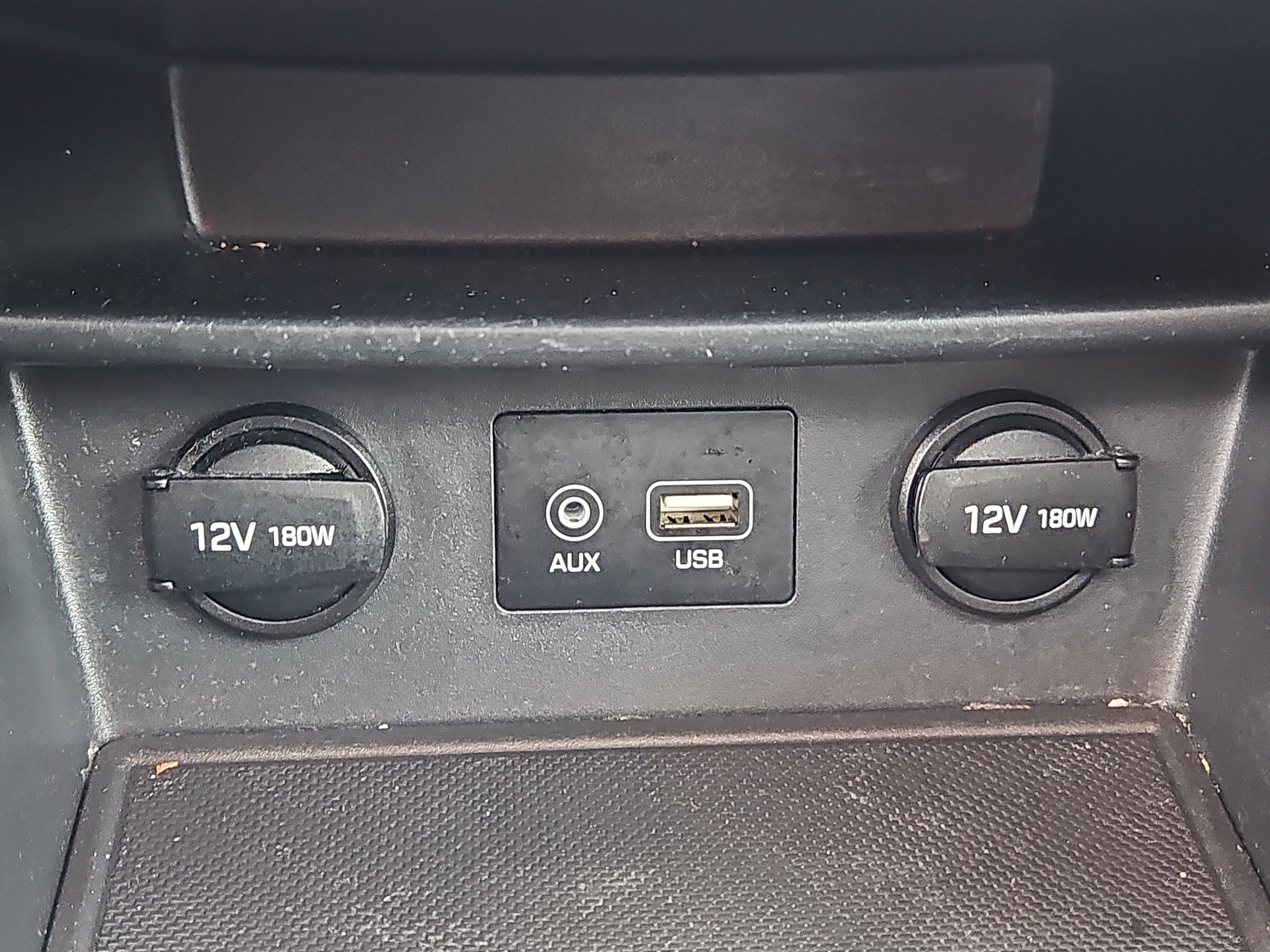 Used 2018 Hyundai Kona Limited image 10