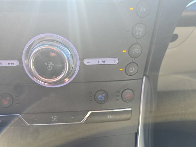 Used 2019 Ford Edge Titanium w/ Equipment Group 301A FWD image 22