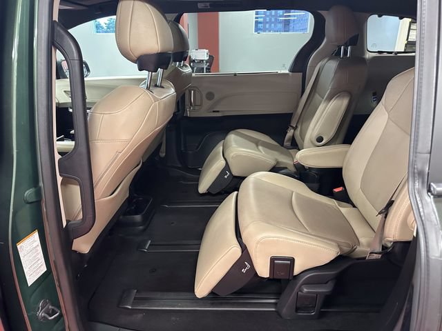 Certified 2023 Toyota Sienna Limited AWD/4WD image 12