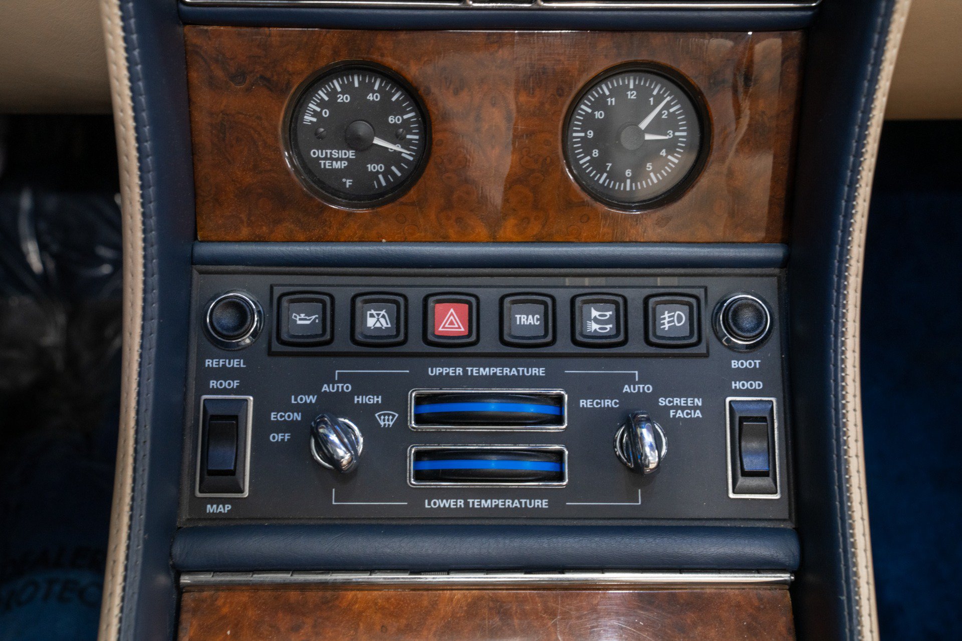 Used 1999 Bentley Azure Mulliner RWD image 28