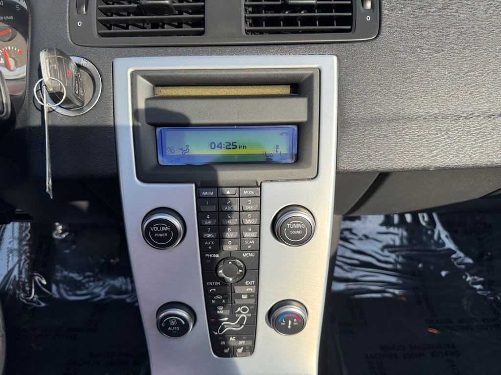 Used 2012 Volvo C70 T5 image 39