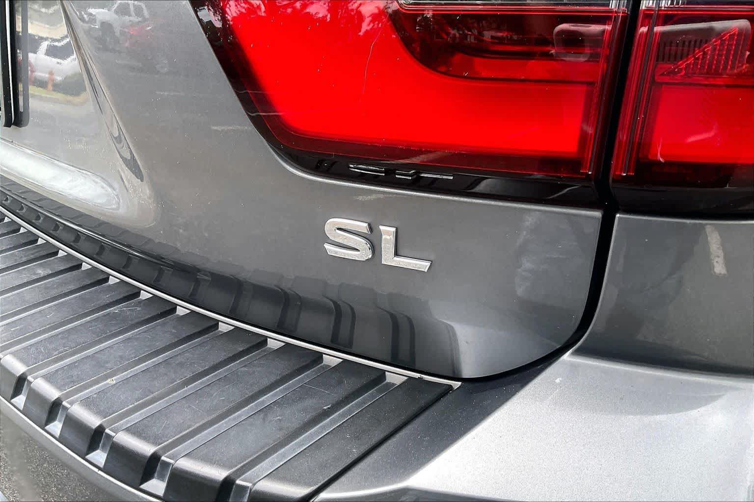 Used 2022 Nissan Armada SL RWD image 9